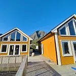 Modern Rorbu Ryten 2 Feriehus
