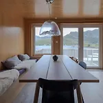 Feriehus Modern Rorbu Ryten 2 *