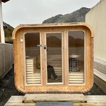 Modern Rorbu Ryten 2 Ferienhaus